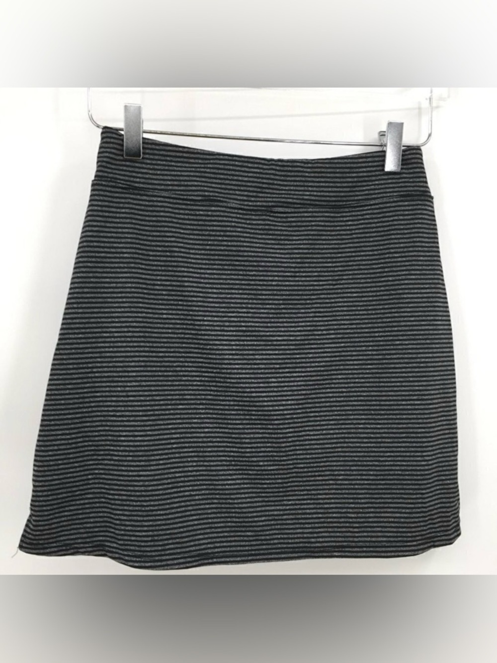 Lola black gray striped skort golf tennis athletic hiking a-line X-Small